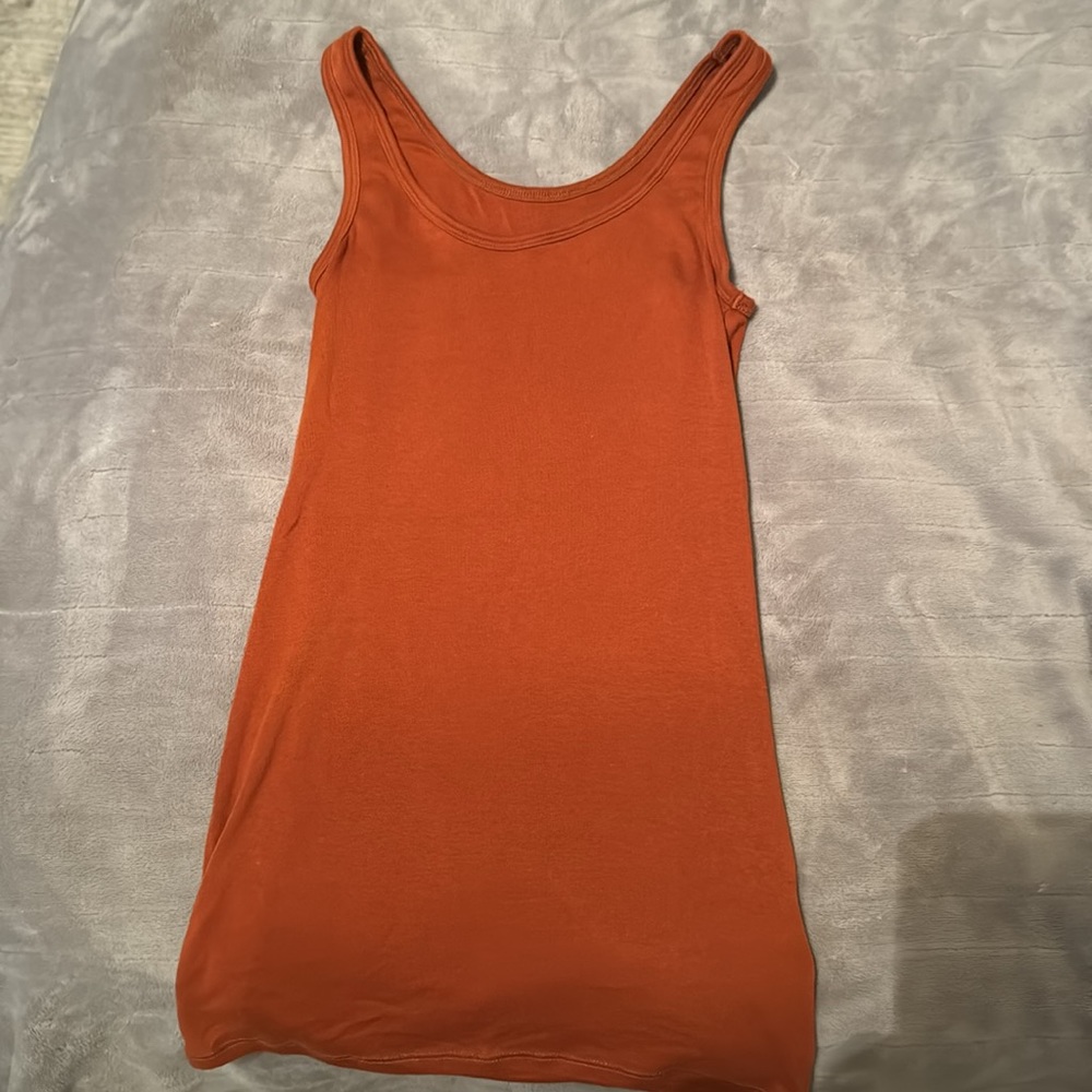 Tank - Picture 3 of 4